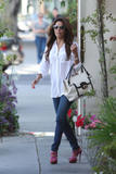 th_85471_celebrity_paradise.com_TheElder_EvaLongoria2011_06_02_AtKenPavesSaloninLosAngeles1_122_196lo.jpg
