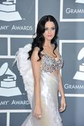 th_49890_celebrity_paradise.com_Katy_Perry_53rd_Annual_Grammy_Awards_13.02.2011_16_122_386lo.jpg