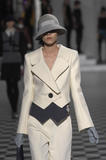 th_42833_Marc_Jacobs_Celebrity_City_NY_F-W_07-08_2540_123_402lo.jpg