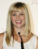 th_06888_Reese_Witherspoon_Avon_2117_122_422lo.jpg