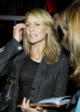 th_29534_invisible_screening_robin_wright_penn_08_122_447lo.jpg