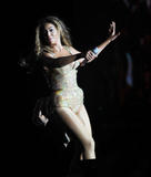 th_50979_Preppie_-_Beyonce_Live_at_F1_Rocks_at_Fort_Canning_Park_in_Singapore_-_September_26_2009_4267___122_521lo.jpg