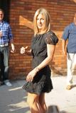 th_39192_JenniferAniston_ArrivingtoTheDailyShowwithJonStewart_NYC_270611_026_122_575lo.jpg