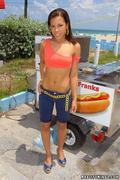 lyna - hot dog g0km7q2k0y