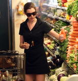 http://img183.imagevenue.com/loc397/th_97864_Anne_Hathaway_at_Whole_Foods_in_Hollywood_0001_122_397lo.jpg