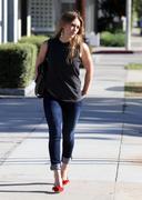 http://img183.imagevenue.com/loc557/th_33463_Hilary_Duff_Shopping_in_LA28_122_557lo.jpg